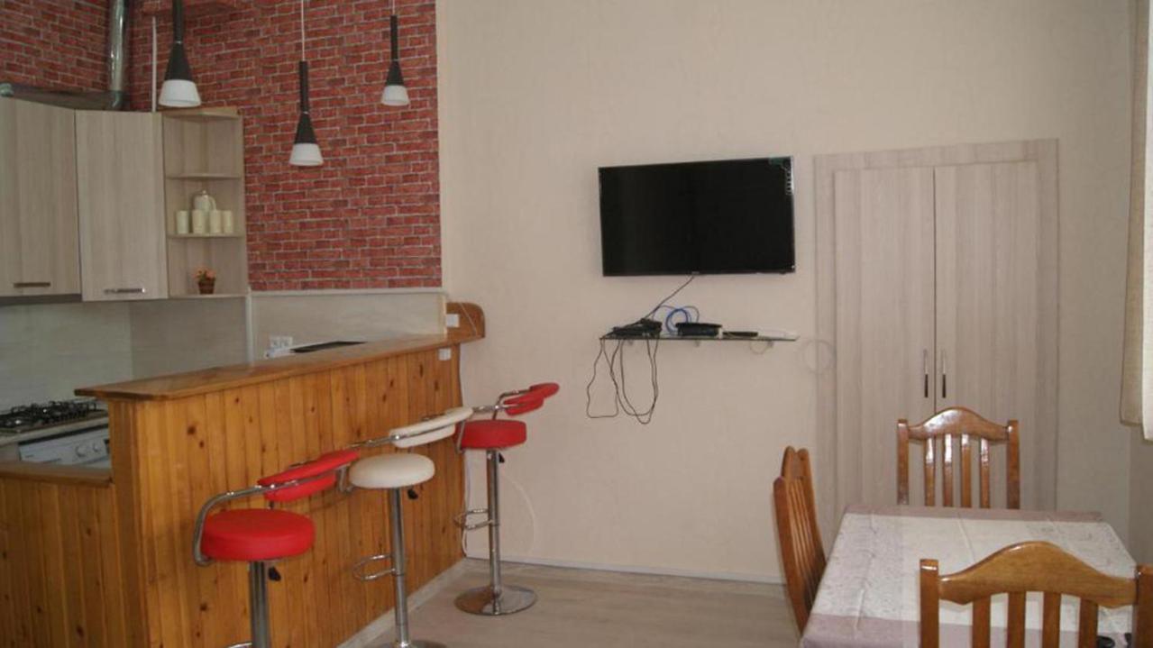 Modern Apartment Avlabari Tbilisi Exterior photo