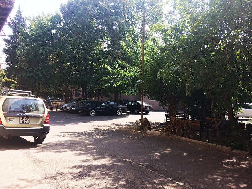 Modern Apartment Avlabari Tbilisi Exterior photo